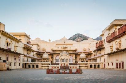 Alwar City Palace (Vinay Vilas Palace): Rajasthan Ki Shahi Virasat Aur Vaastukala Ka Anokha Sangam