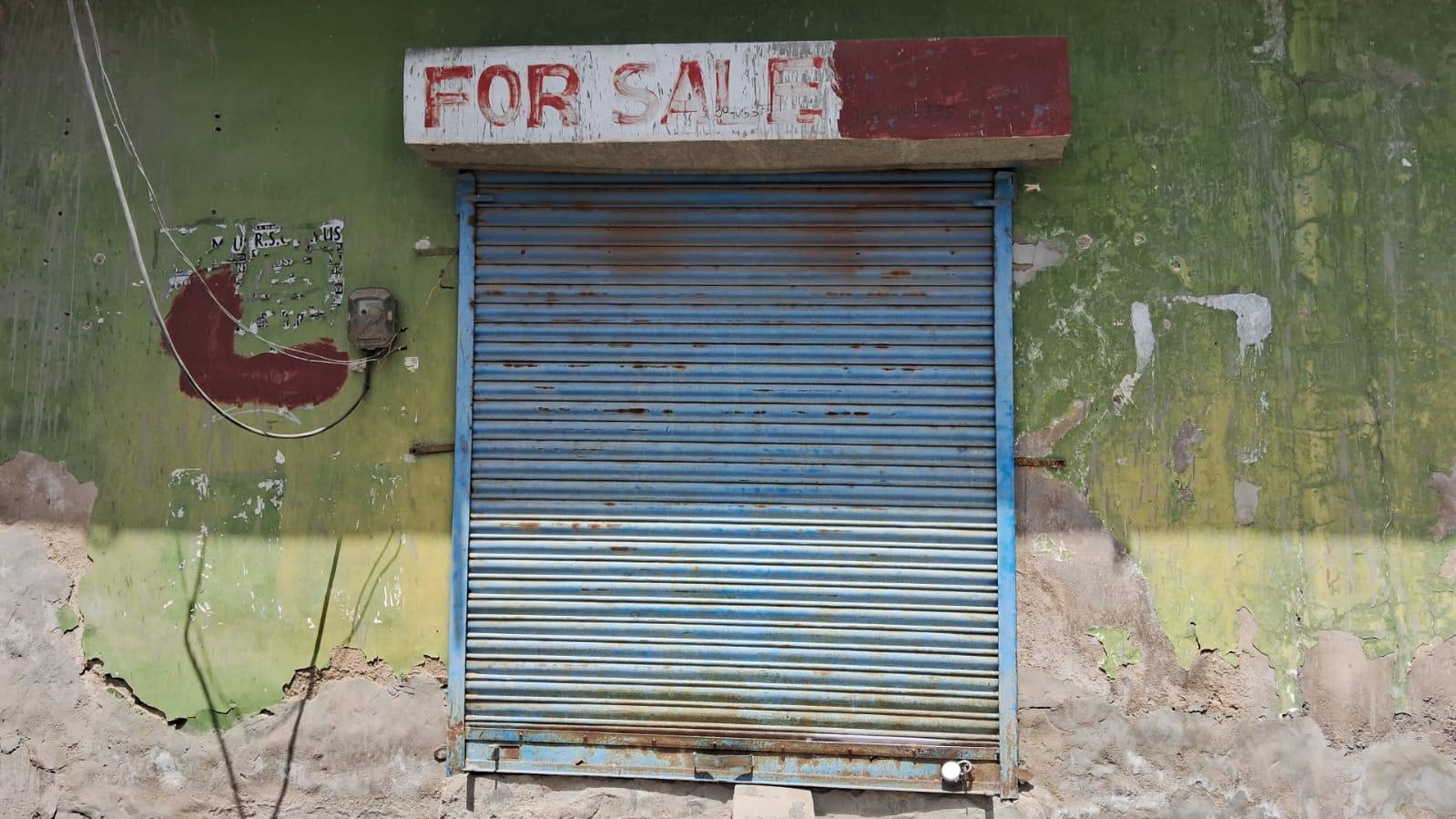 Commercial Shop for Sale in Daudpur Fatak Main Market – South Facing